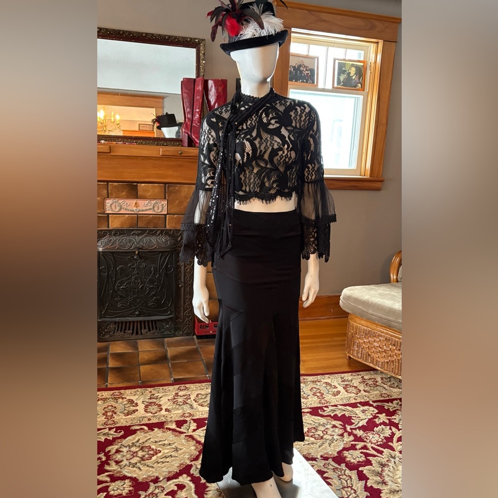 Gorgeous, Black Lace, Long Sleeve Top